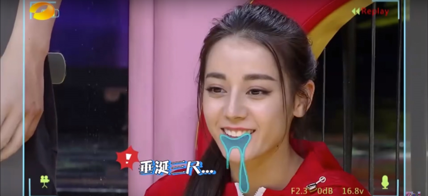Mỹ nhân Hoa ngữ đẹp thì đẹp chứ ăn thì vẫn 'bất chấp hình tượng'
