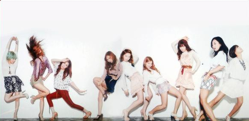 Loạt ảnh ganh đua danh hiệu 'gánh hài quốc dân' của loạt sao Kpop