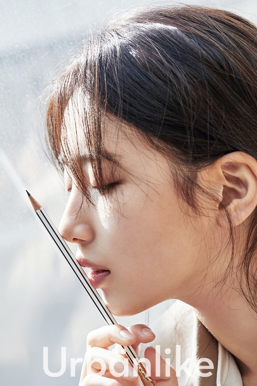 'Tình đầu quốc dân' Suzy trở lại với mái tóc dài 'đúng chuẩn nữ thần'