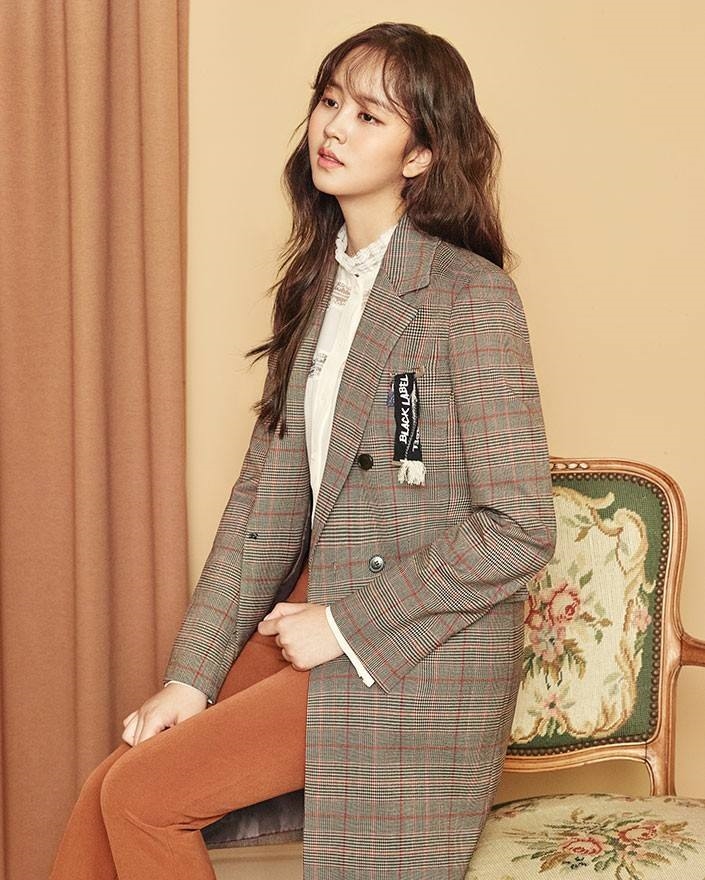 Kim So Hyun nhanh chóng lấy lại nhan sắc nữ thần sau loạt ảnh tăng cân