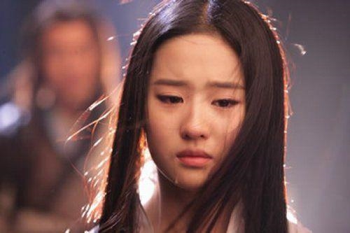 Mỹ nhân Hoa ngữ và những cảnh khóc vừa đẹp vừa bi thương đến nhói lòng