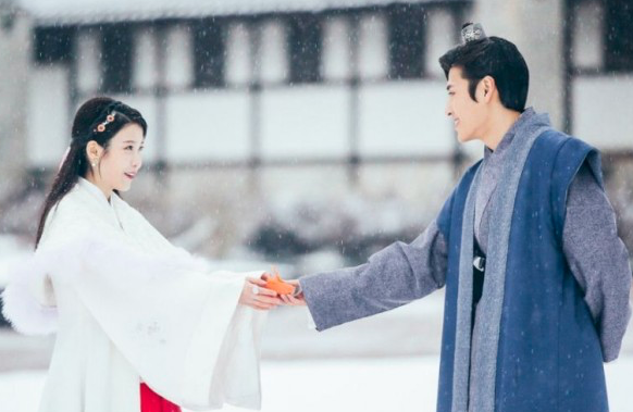 Kang Ha Neul chính thức lên tiếng về tin đồn hẹn hò với IU