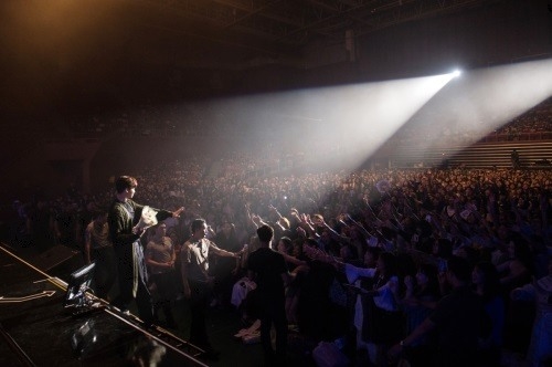 Fanmeeting của Lee Jong Suk, Suzy xuất hiện làm khách mời