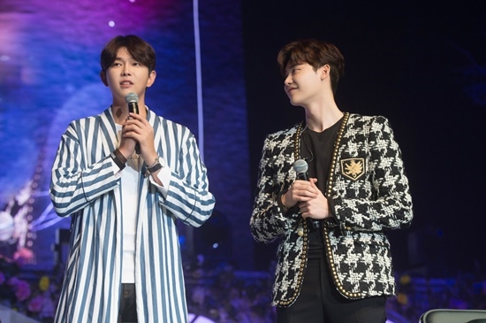 Fanmeeting của Lee Jong Suk, Suzy xuất hiện làm khách mời