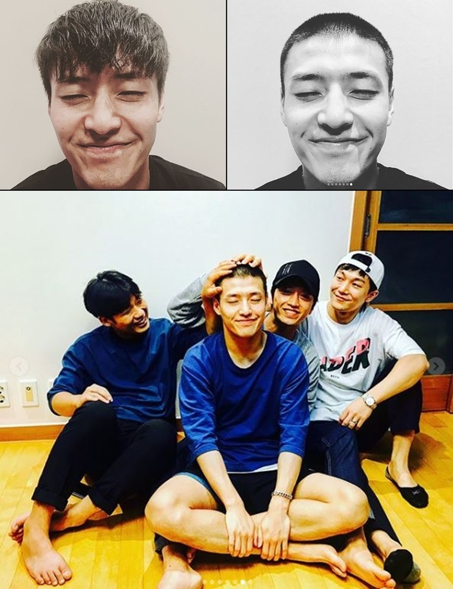 Kang Ha Neul tươi cười rạng rỡ nhập ngũ trưa 11/9