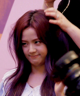 Những idol nữ quá tăng động đến nỗi fan không dám nhận mặt người quen