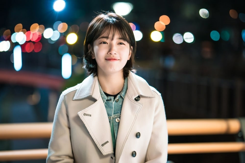 While You Were Sleeping tiết lộ tạo hình Suzy tóc ngắn xinh xắn