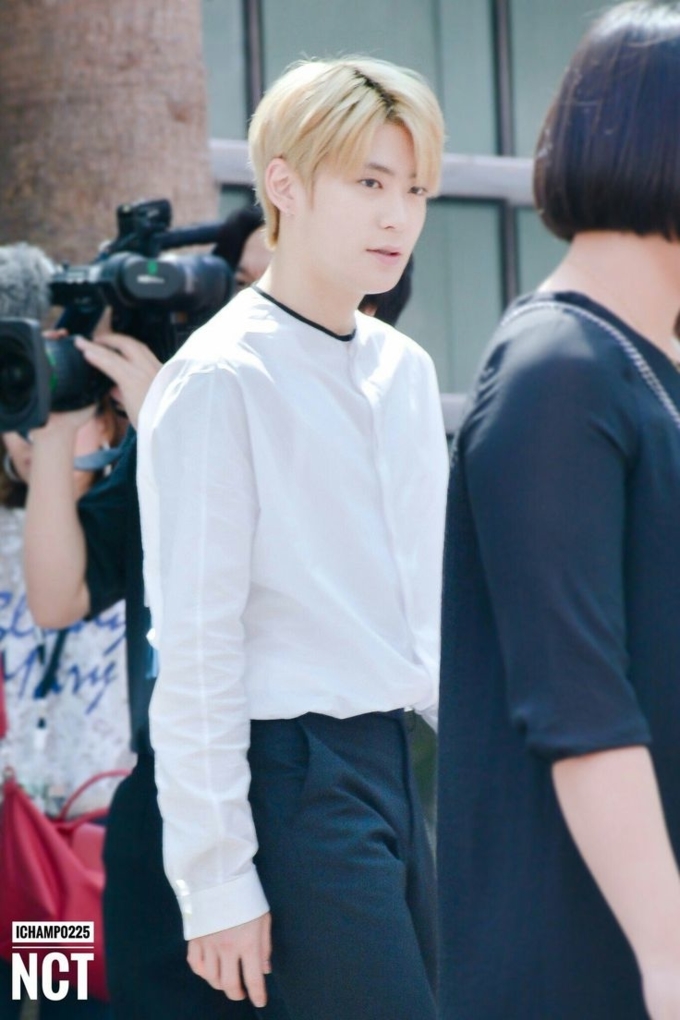 Tuyển tập loạt idol sơ mi trắng khiến chị em dễ bị 'cảm nắng'