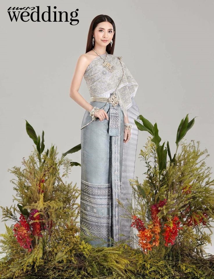Đã mắt ngắm 3 mỹ nữ xinh đẹp trên bìa các tạp chí Thái Lan tháng 9 này