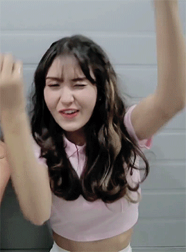 Những idol nữ quá tăng động đến nỗi fan không dám nhận mặt người quen