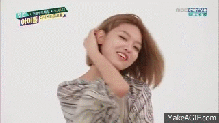 Những idol nữ quá tăng động đến nỗi fan không dám nhận mặt người quen