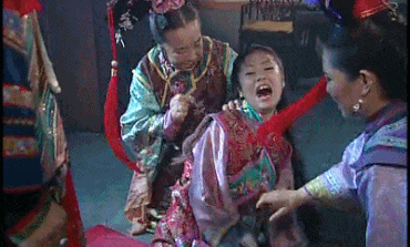 Hoàn Châu Cách Cách: Sự thật không tốt đẹp được phanh phui sau 20 năm?