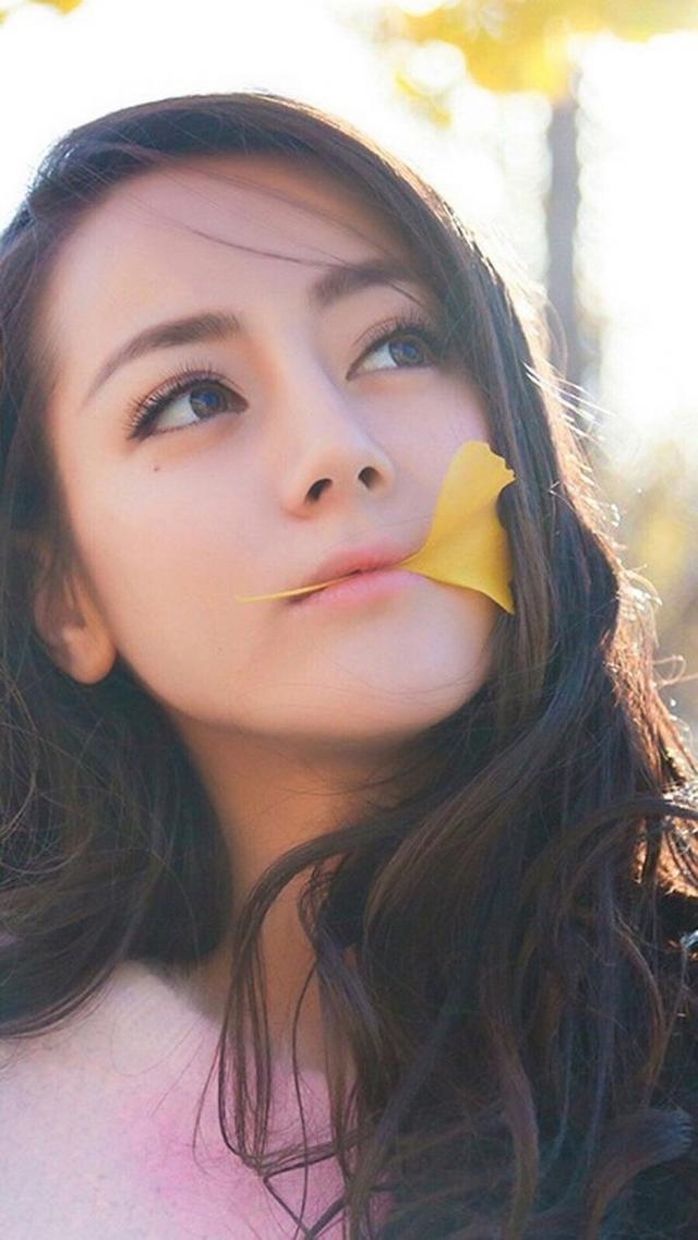 Những bức ảnh chứng minh nhan sắc đỉnh cao của nàng Phượng cửu