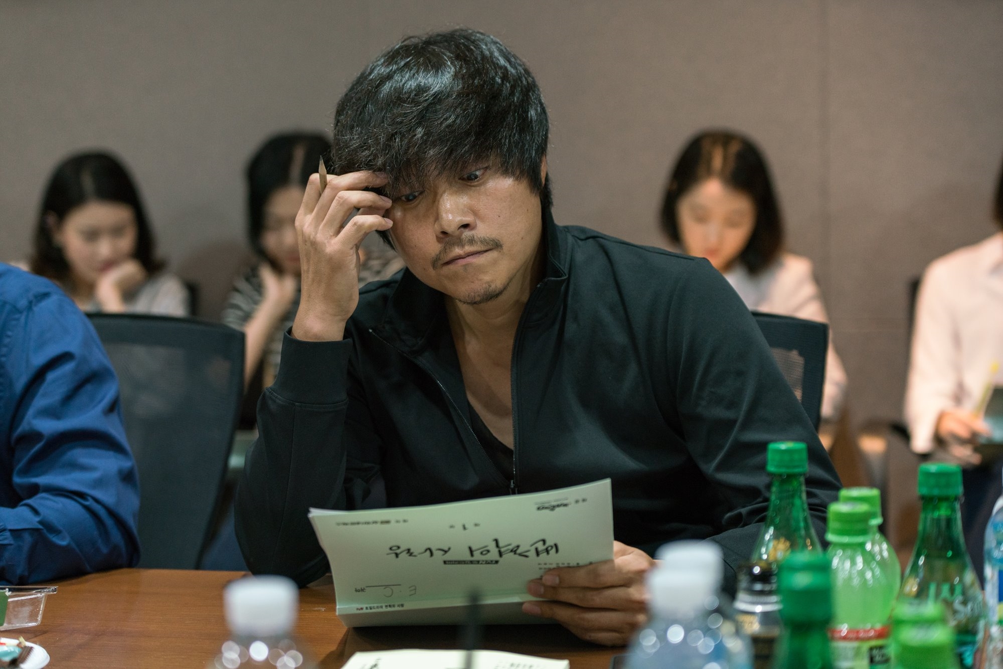 Phim mới của Choi Si Won & Kang So Ra tung hình đọc kịch bản đầu tiên