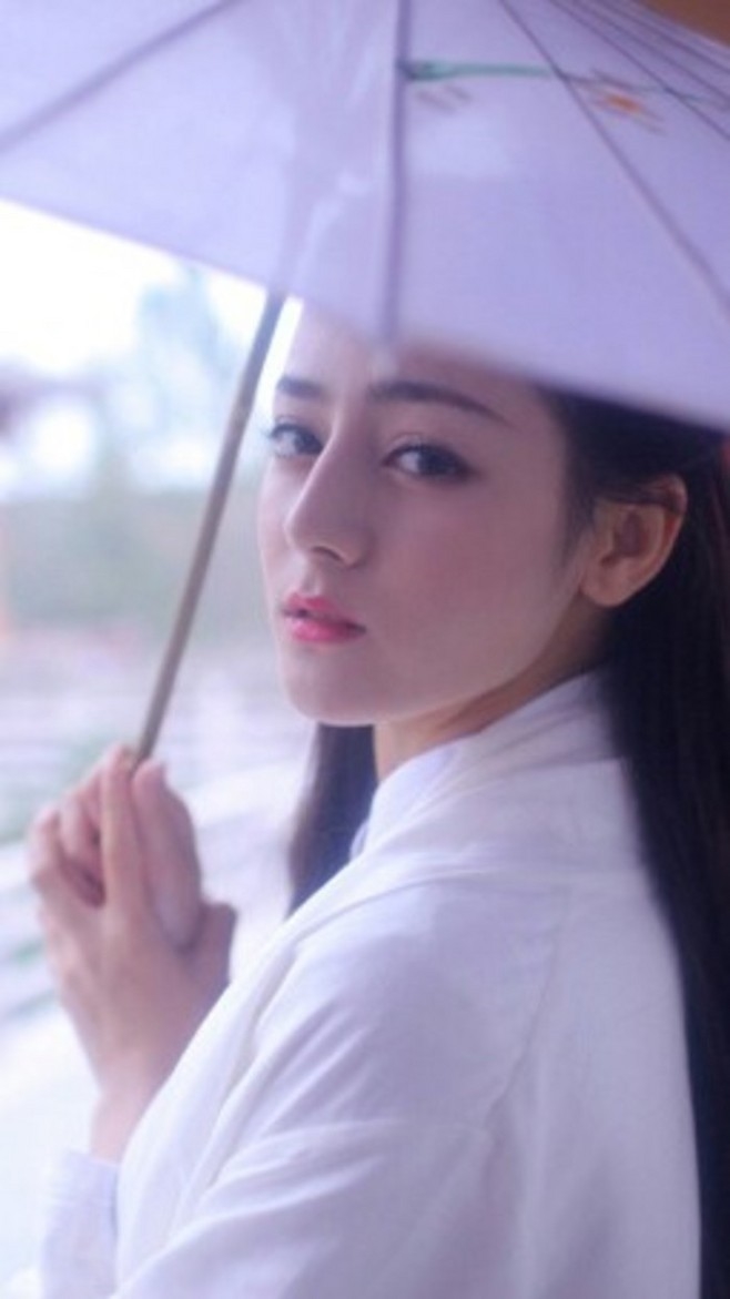 Những bức ảnh chứng minh nhan sắc đỉnh cao của nàng Phượng cửu