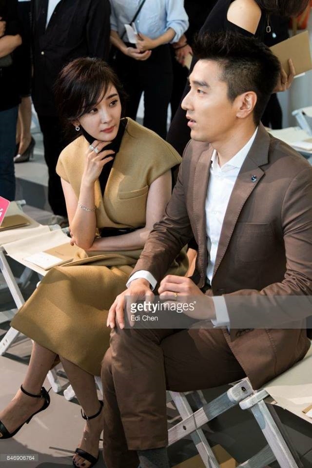 Dạ Hoa và Bạch Thiển tái ngộ ở Tuần lễ thời trang New York 2017.