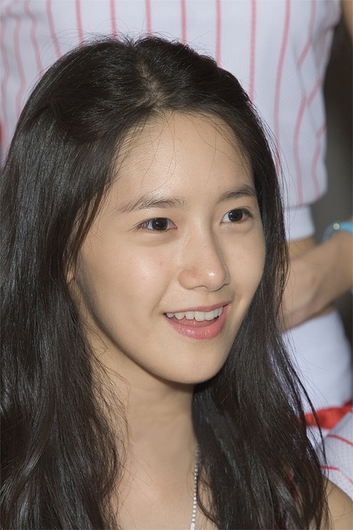 Ảnh debut bị 'đào mộ' của Yoona khiến dân mạng ngỡ ngàng vì quá đẹp