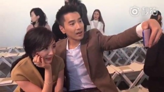 Dương Mịch vui đến cười tít mắt khi tái ngộ Triêu Hựu Đình