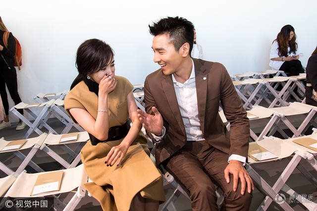 Dương Mịch vui đến cười tít mắt khi tái ngộ Triêu Hựu Đình