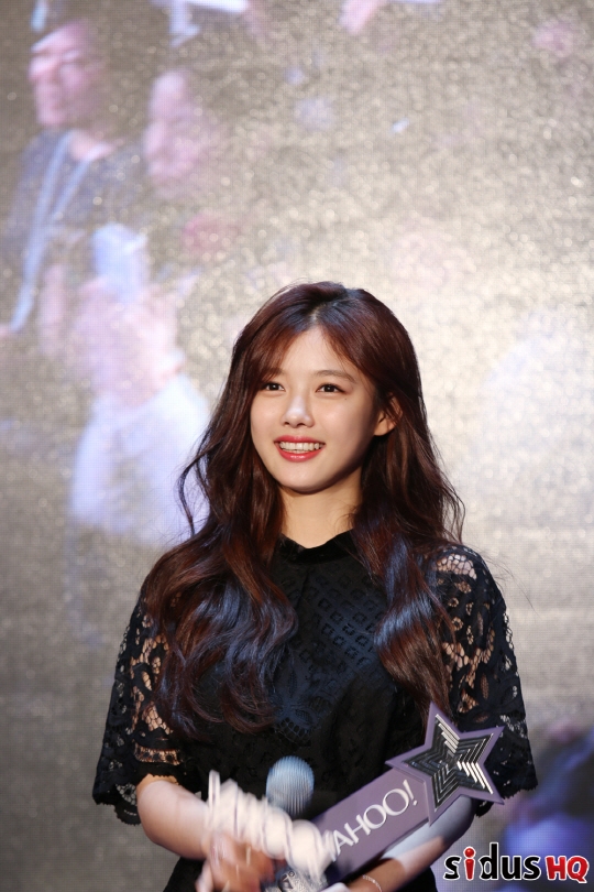 Kim So Hyun đã rời đi rồi nhưng SidusHQ vẫn còn Kim Yoo Jung ở đây