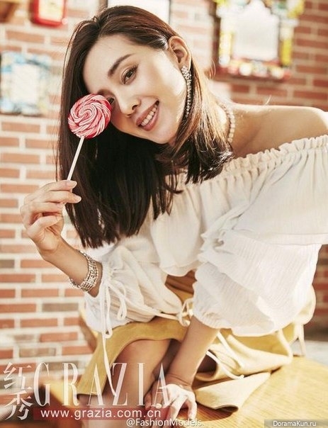 Fan lục lọi ảnh cũ và 'sửng sốt' nét đẹp dịu dàng từ xưa của Thi Thi