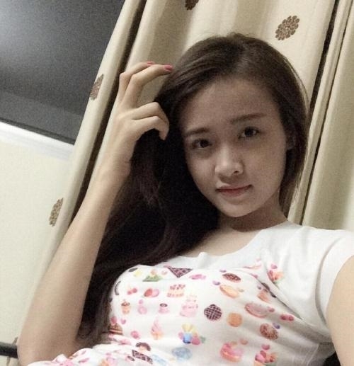 Ngắm nhan sắc xinh đẹp của mỹ nhân Việt khi mặt mộc tự nhiên