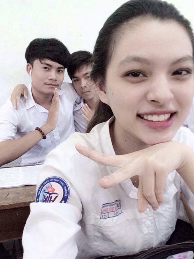 Ngắm nhan sắc xinh đẹp của mỹ nhân Việt khi mặt mộc tự nhiên