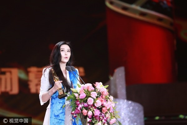 Phạm Băng Băng lại lên ngôi Ảnh hậu Kim Kê sau khi được cầu hôn