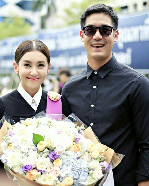 Bella Ranee và Weir Sukollawat công khai tình cảm