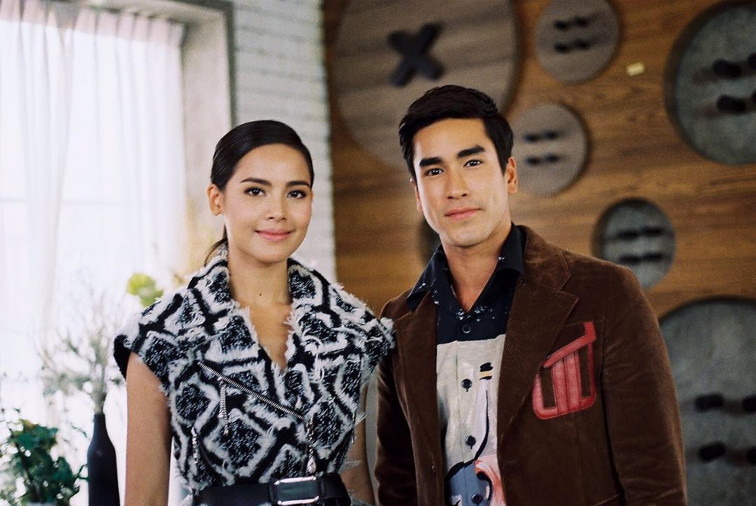 Nadech phủ nhận là chủ nhân của nhẫn kim cương mới trên tay Yaya