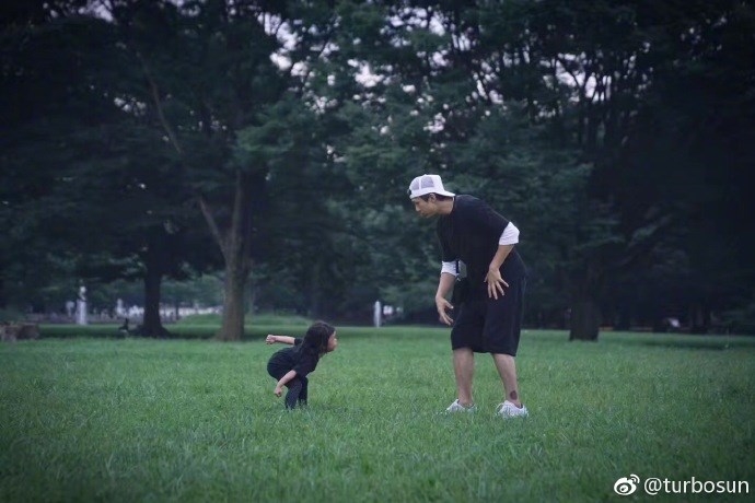 Tôn Lệ đã Đặng Siêu 'vạch tội' sau khi kể chuyện chồng và con gái