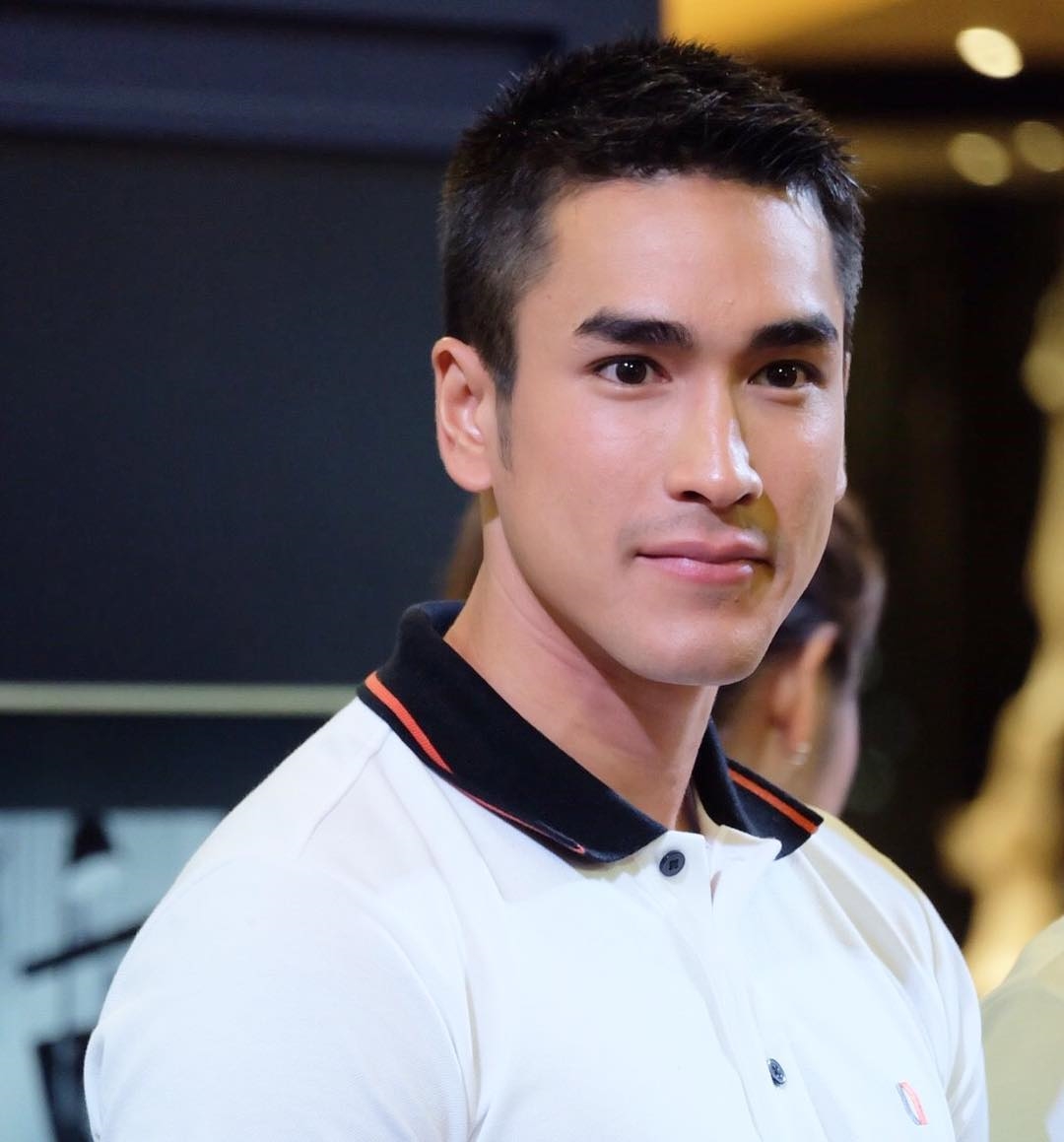 Nadech phủ nhận là chủ nhân của nhẫn kim cương mới trên tay Yaya