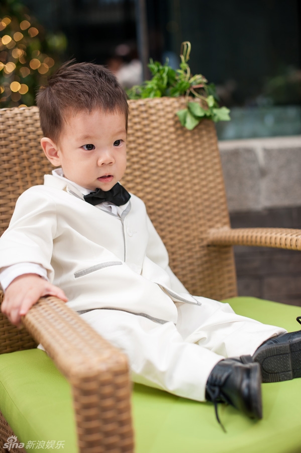 Ít ai biết trước khi cầu hôn Phạm Gia, Lý Thần còn có một cậu con trai