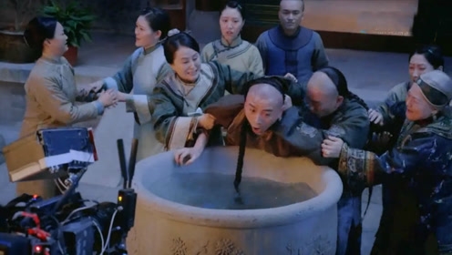 Hậu trường Trần Hiểu bị nhấn nước trong Năm ấy hoa trăng vừa tròn