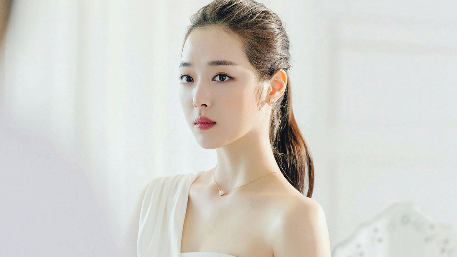 Luôn anti nhưng chả hiểu sao K-netizen lại ước có khuôn mặt Sulli