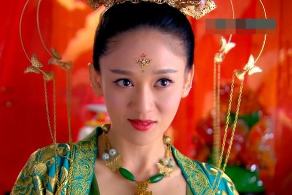 Mỹ nhân Hoa ngữ điểm mi tâm trên màn ảnh: Ai cũng xinh đẹp ngỡ ngàng
