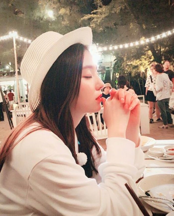 Đắm chìm trong góc nghiêng thần thánh của 11 sao nữ Hàn Quốc xinh đẹp