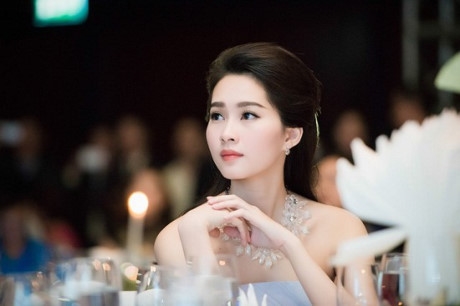 Đặng Thu Thảo sở hữu vẻ đẹp tự nhiên không tỳ vết.