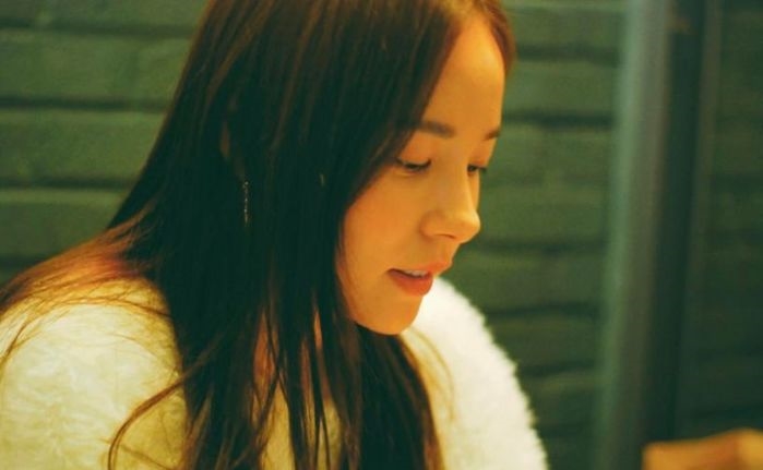 Đắm chìm trong góc nghiêng thần thánh của 11 sao nữ Hàn Quốc xinh đẹp