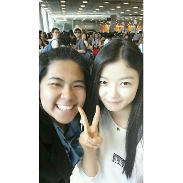 Khi không là diễn viên nổi tiếng, Kim Yoo Jung ở đời thường thế nào?