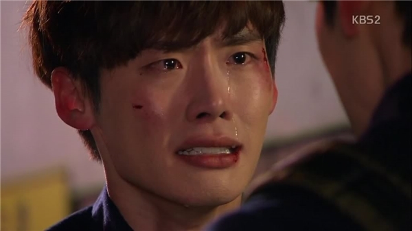 Lee Jong Suk và những khoảnh khắc trên phim 'xuất thần'
