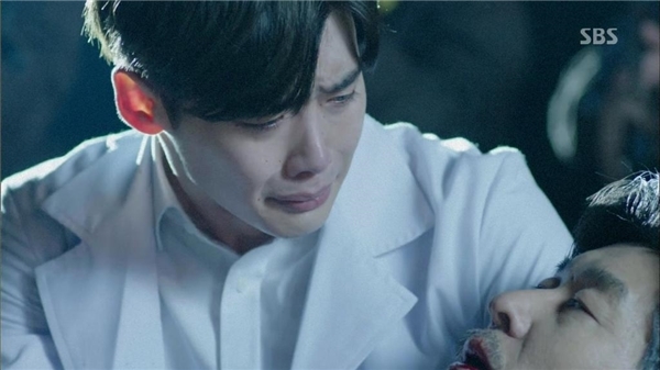 Lee Jong Suk và những khoảnh khắc trên phim 'xuất thần'