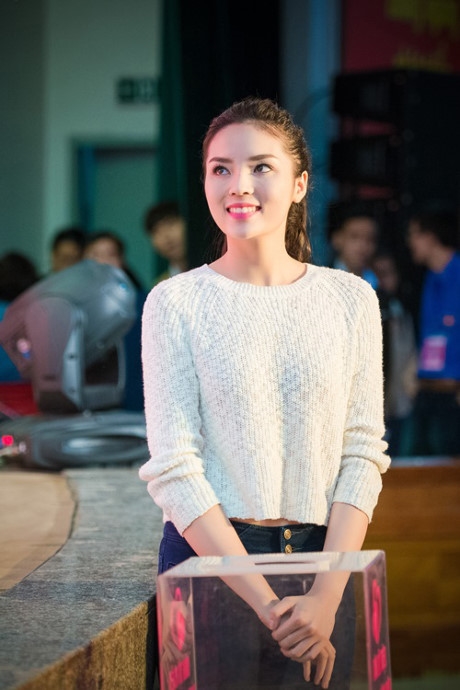 Những khoảnh khắc đời thường xinh đẹp của Kỳ Duyên khiến người hâm mộ ngưỡng mộ.
