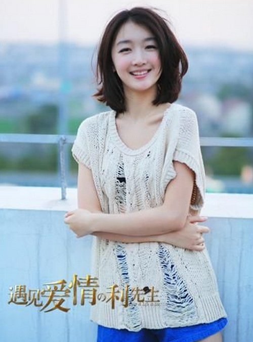 hâu Đông vũ thực sự có duyên với mái tóc ngắn hơn là tóc dài.\