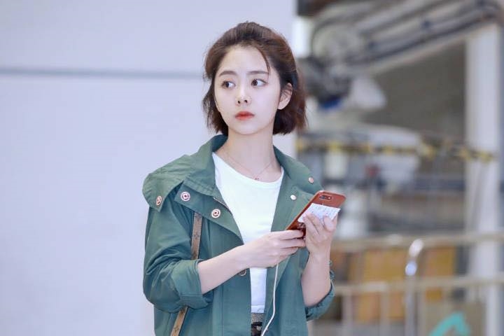 Cô nàng "năm ấy chúng ta cùng theo đuổi" đây rồi.