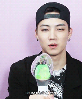 Những công dụng 'độc nhất vô nhị' của lighstick
