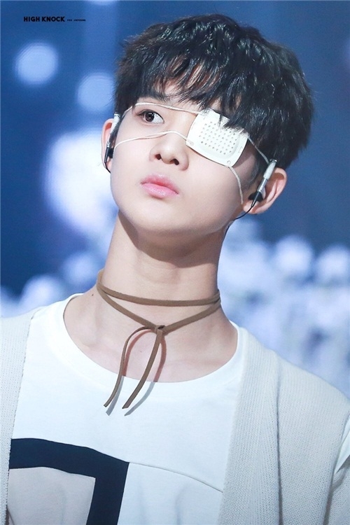 Những bộ phận cơ thể của Wanna One mà fan muốn bảo tồn như báu vật