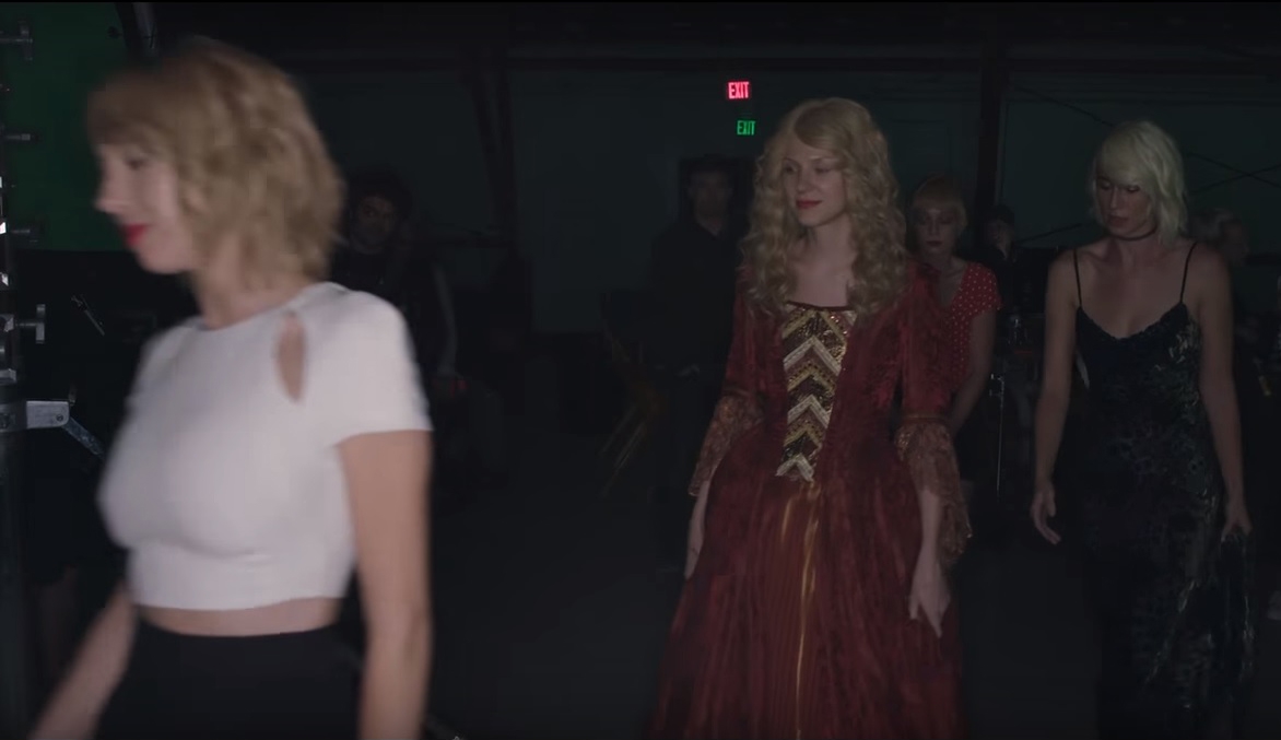 Cận cảnh hậu trường cực nhoi Look What You Made Me Do của Taylor Swift