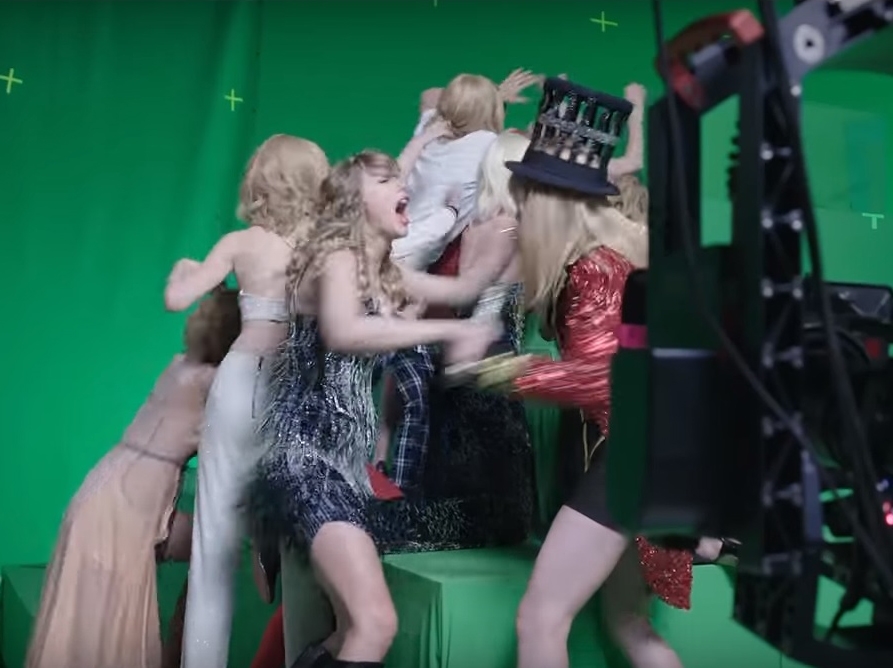 Cận cảnh hậu trường cực nhoi Look What You Made Me Do của Taylor Swift