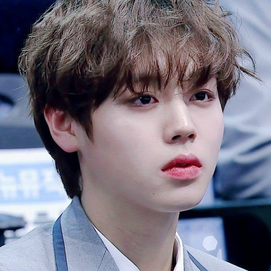 Những bộ phận cơ thể của Wanna One mà fan muốn bảo tồn như báu vật